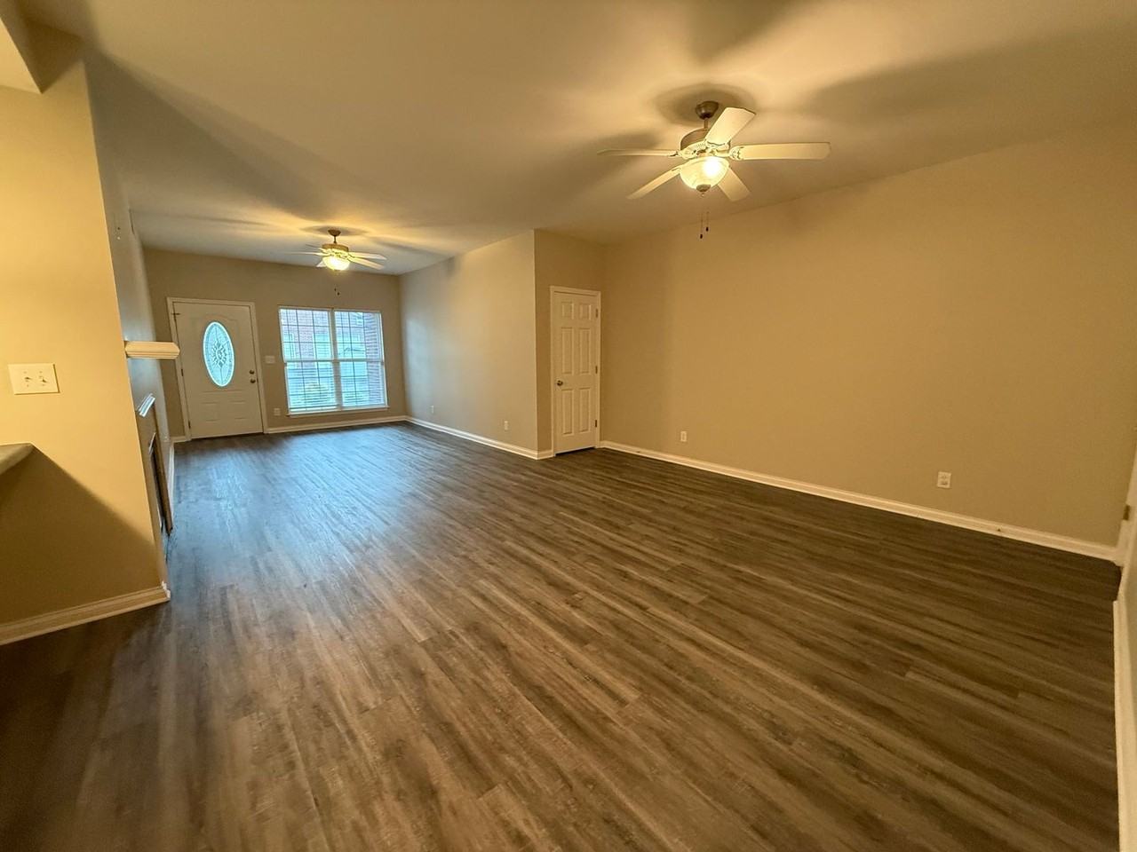 342 S Dorsey Ln - Photo 3 of 14