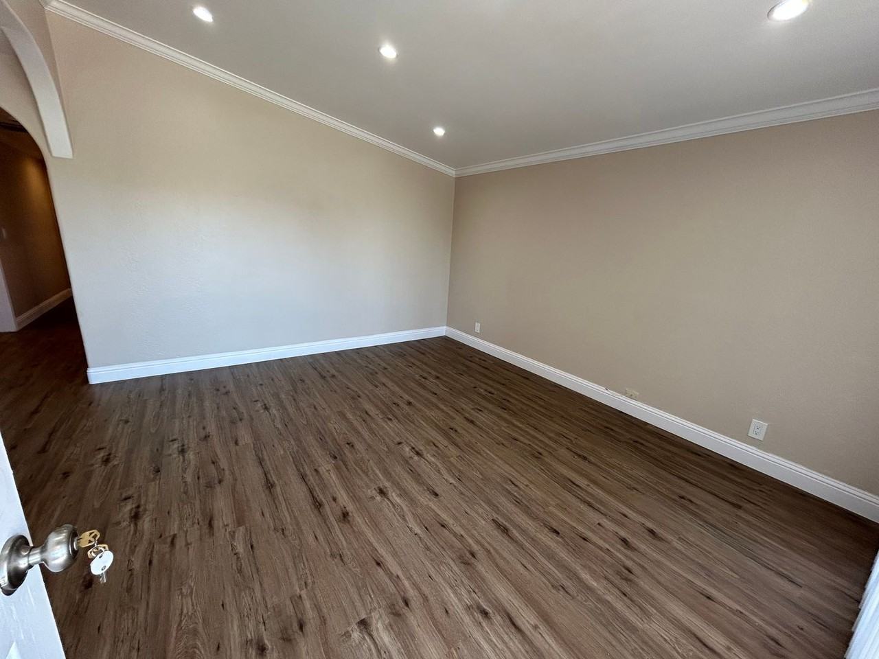 40484 Blanchard St - Photo 2 of 18