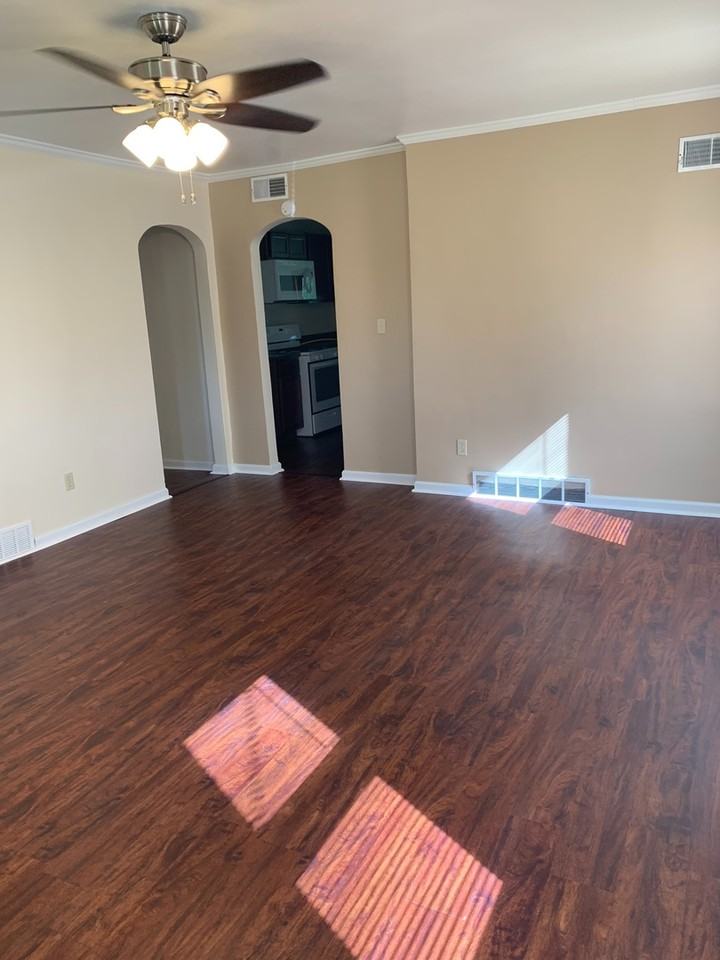 869 Shannon Rd - Photo 4 of 15