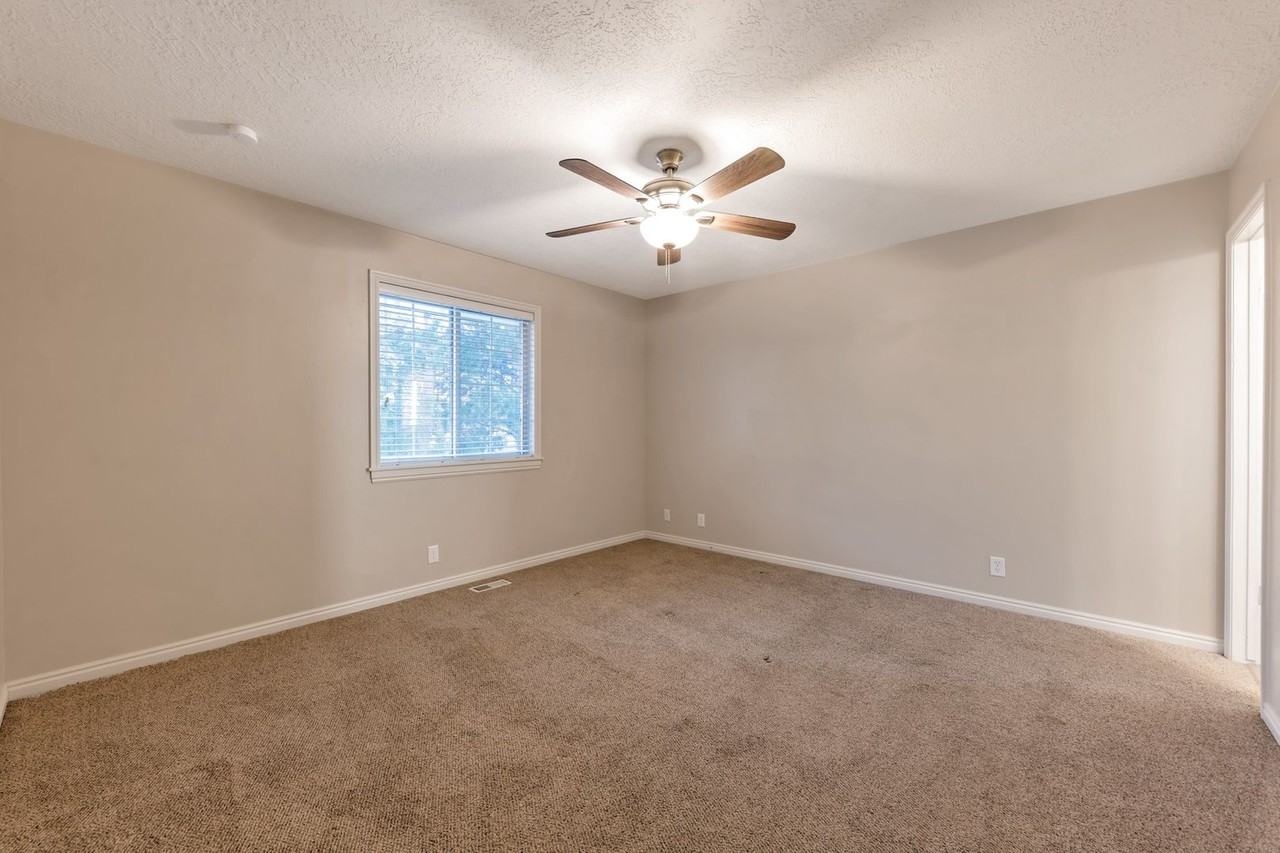 1178 N 1100 W - Photo 3 of 16