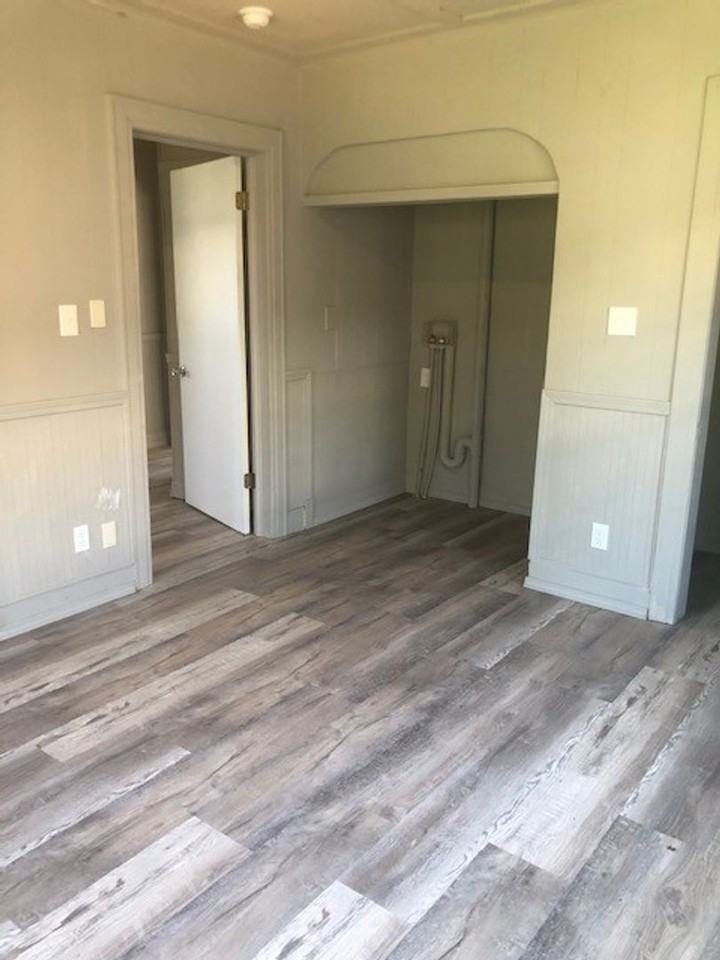 919 N 34th St - Photo 6 of 7