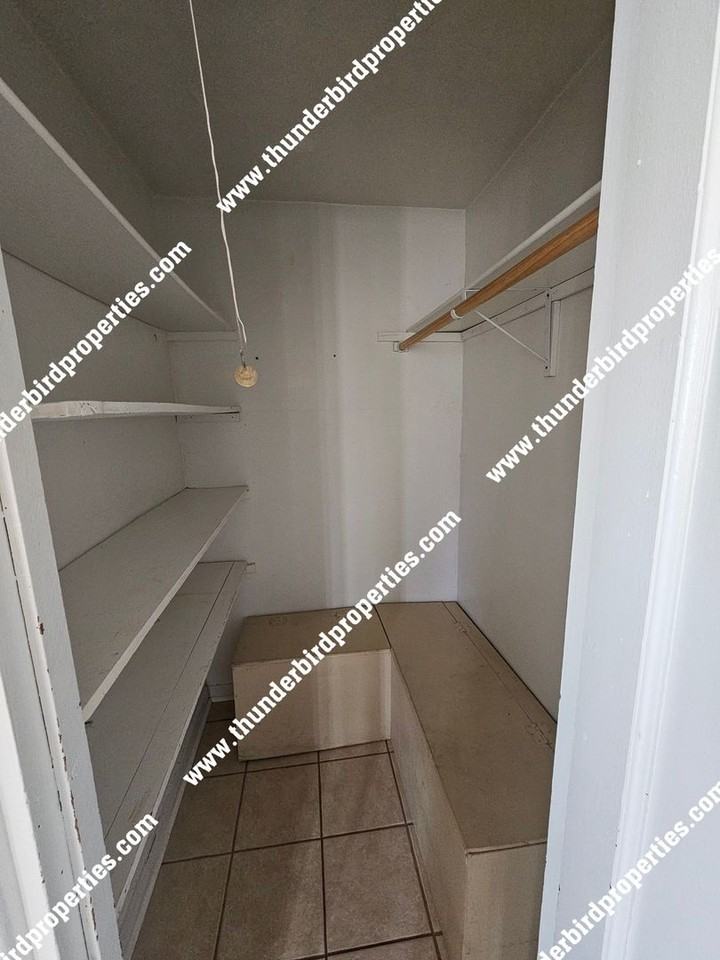 519 Pine St Se - Photo 6 of 13