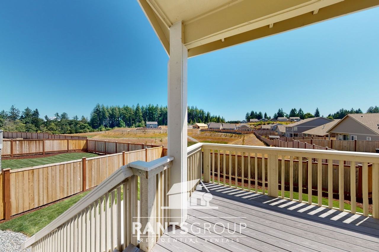 9733 7th Way Se - Photo 4 of 25