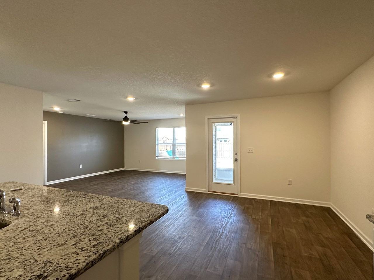 1046 Limpkin St - Photo 2 of 32
