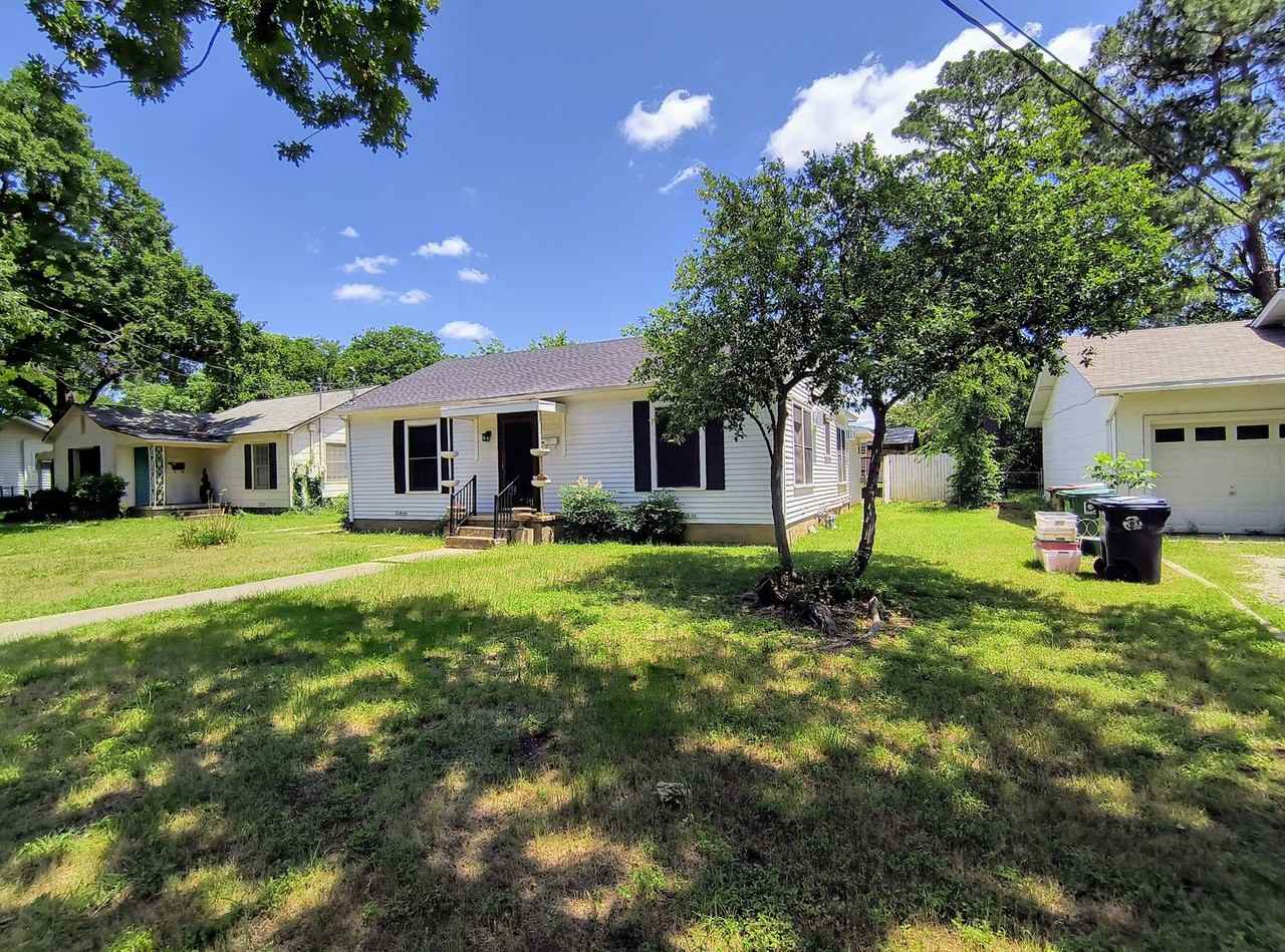 2304 Palmer Dr - Photo 3 of 27