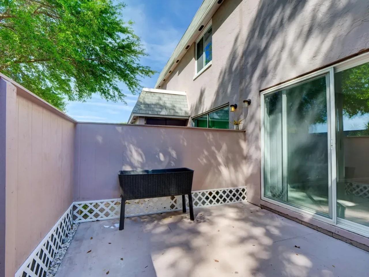 525 Conway Rd - Photo 5 of 28