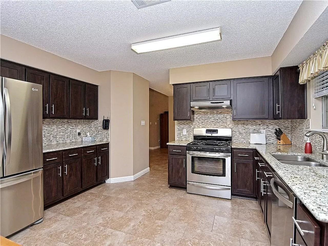 522 Tanner Trl - Photo 3 of 11