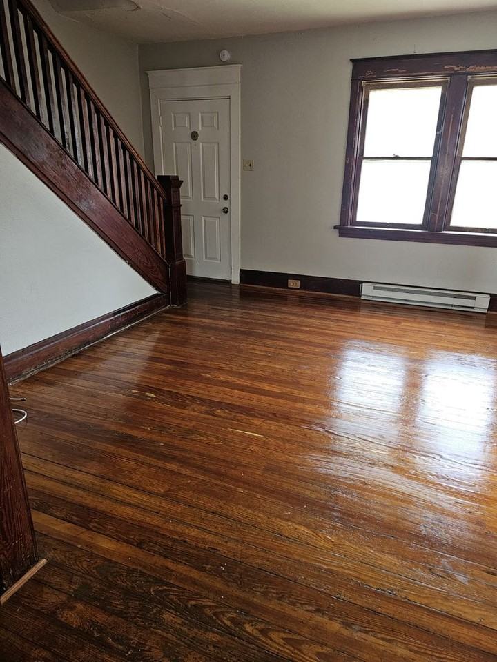 1720 Wayne St - Photo 2 of 7