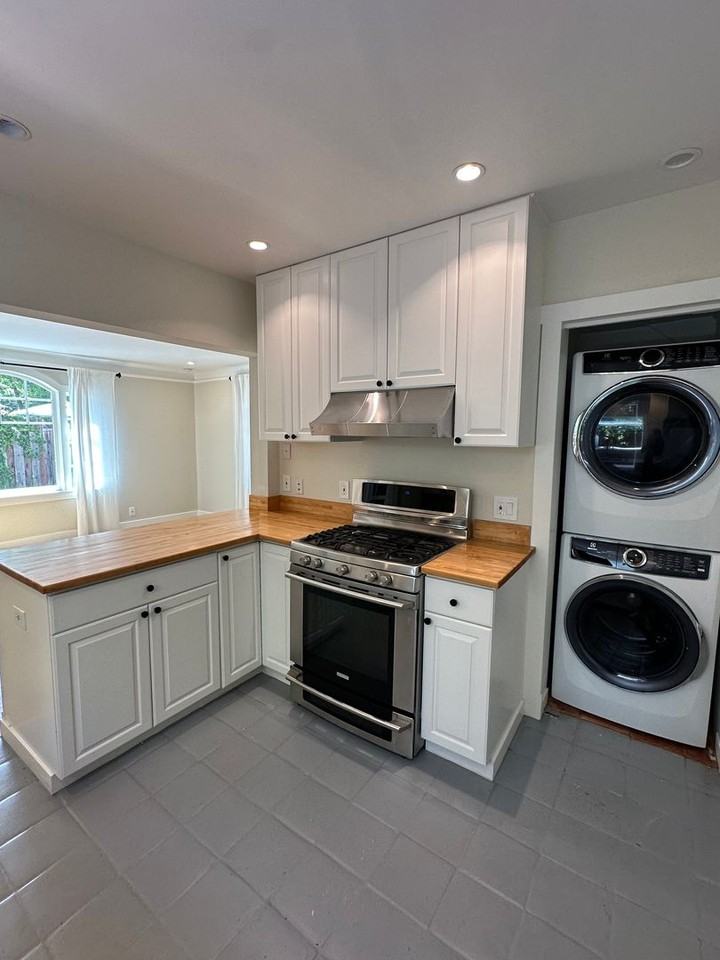 230 N California Ave - Photo 3 of 12