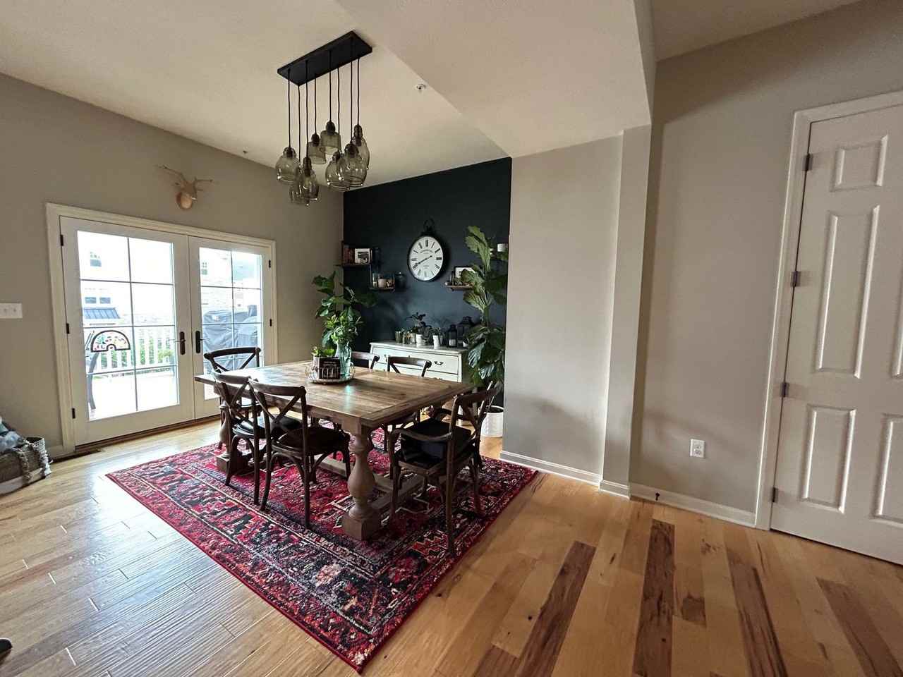 226 College Ave - Photo 3 of 31