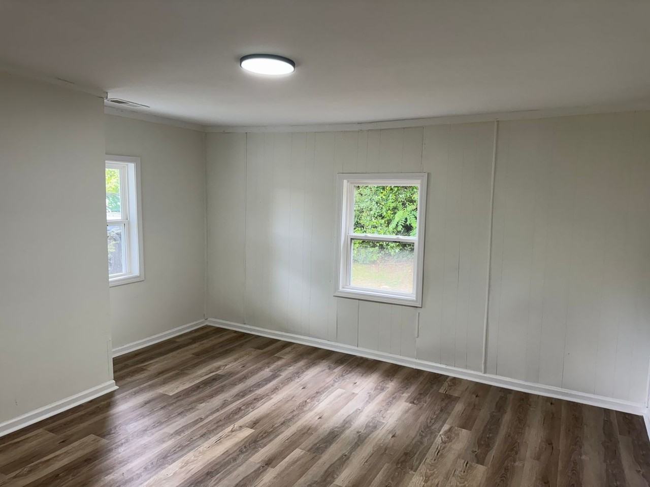530 E Tinsley St - Photo 6 of 14