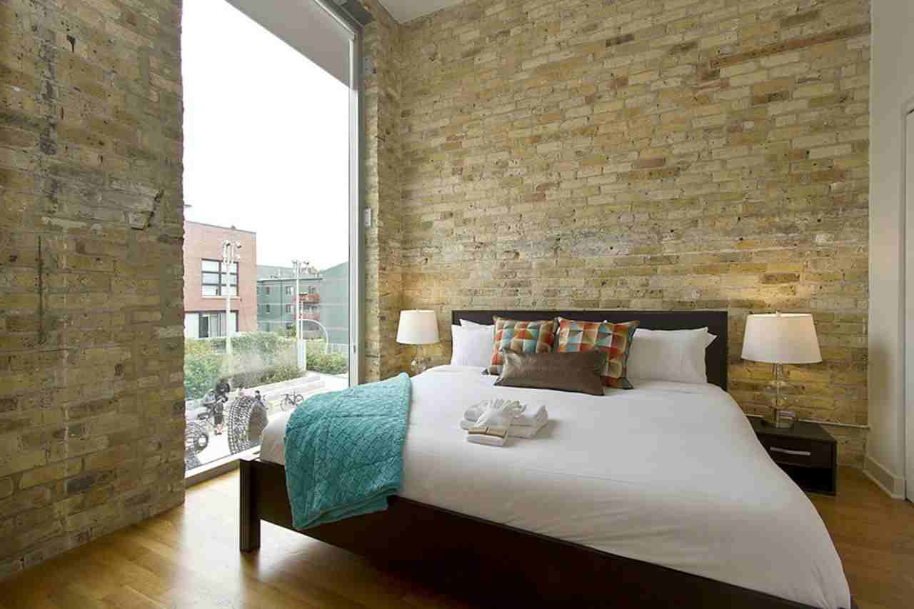 1755 N Damen - Photo 2 of 9