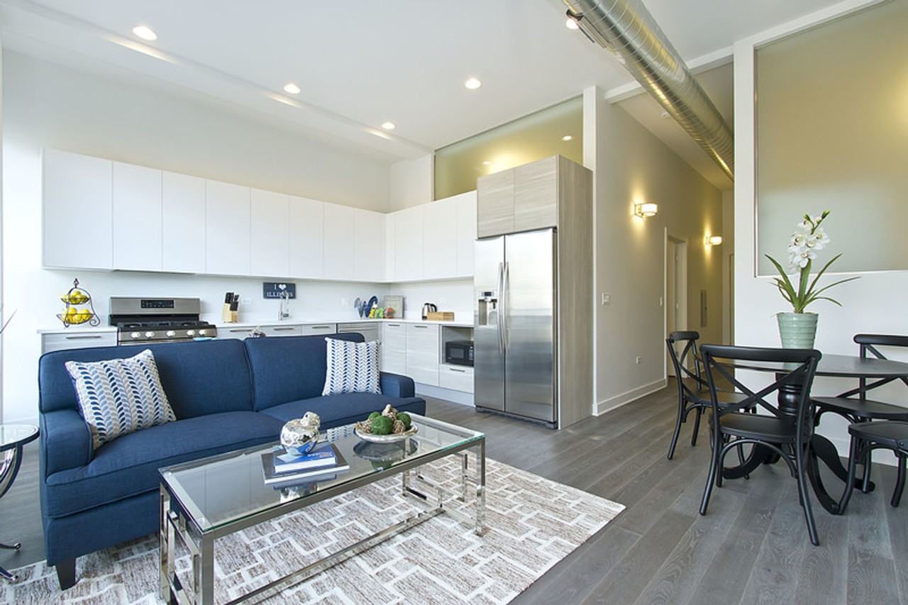 1755 N Damen - Photo 7 of 9