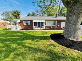 featured image of 2399 New Holland Pike