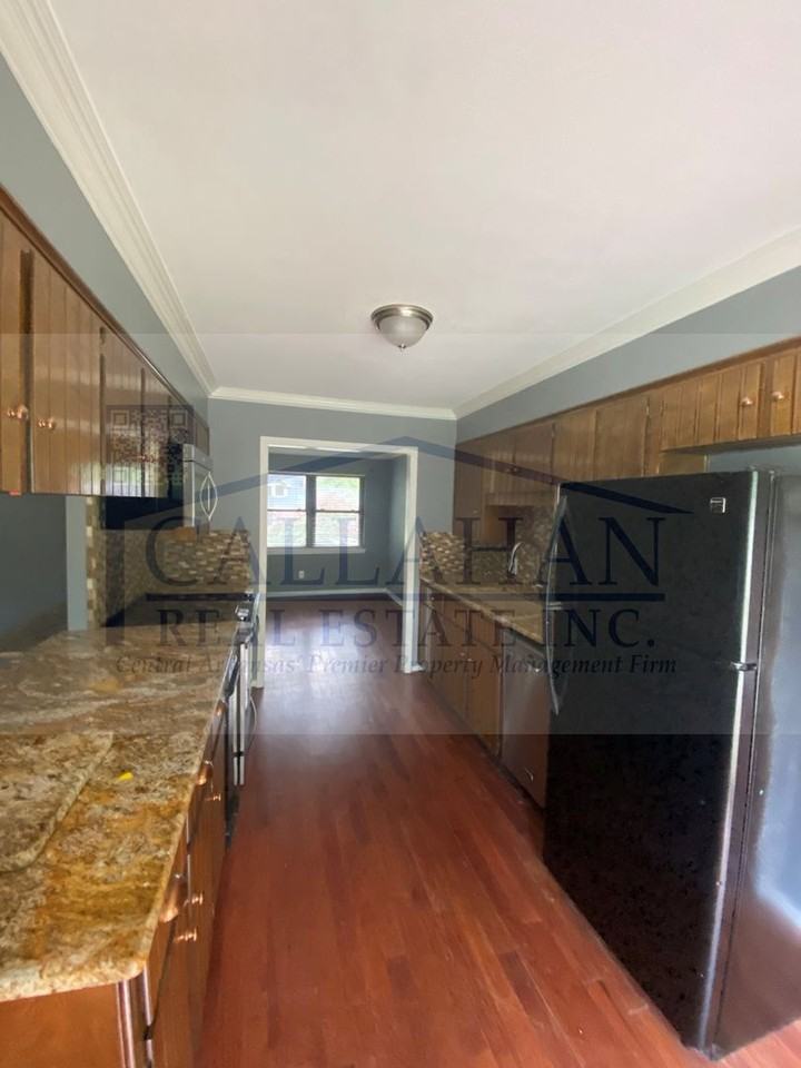 2811 Fox Glenn St - Photo 3 of 48