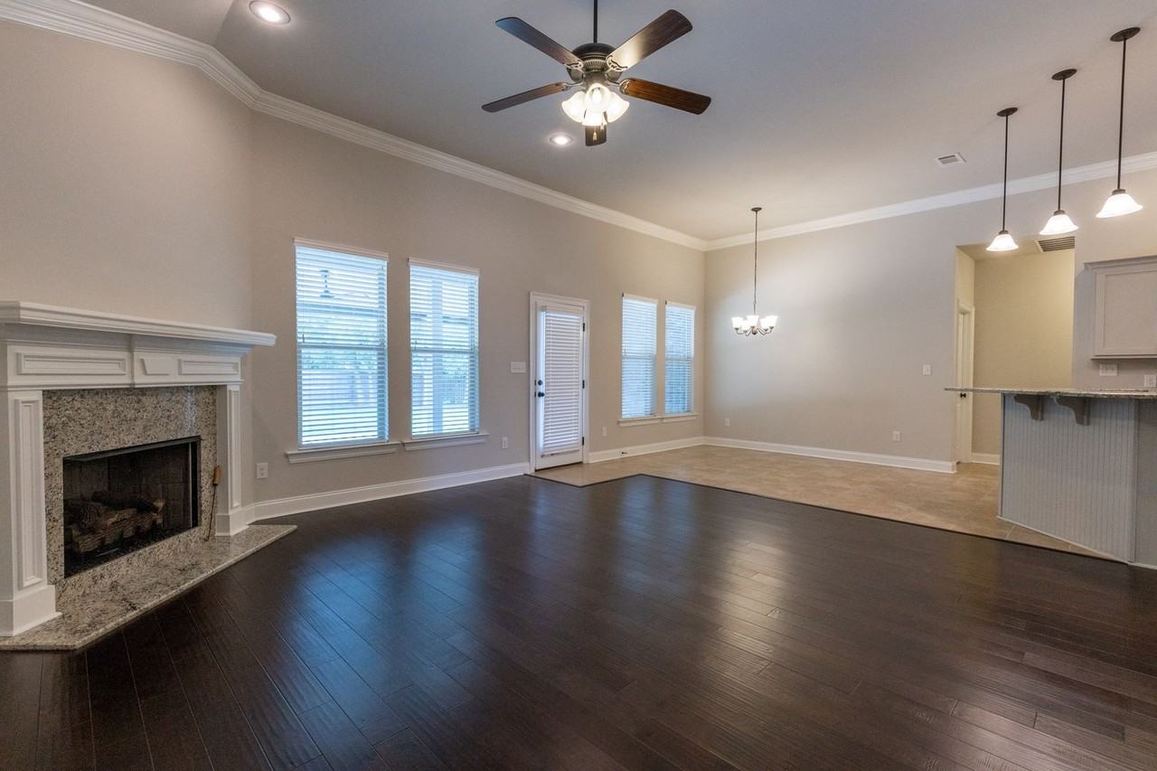 660 Turquoise Dr - Photo 3 of 17