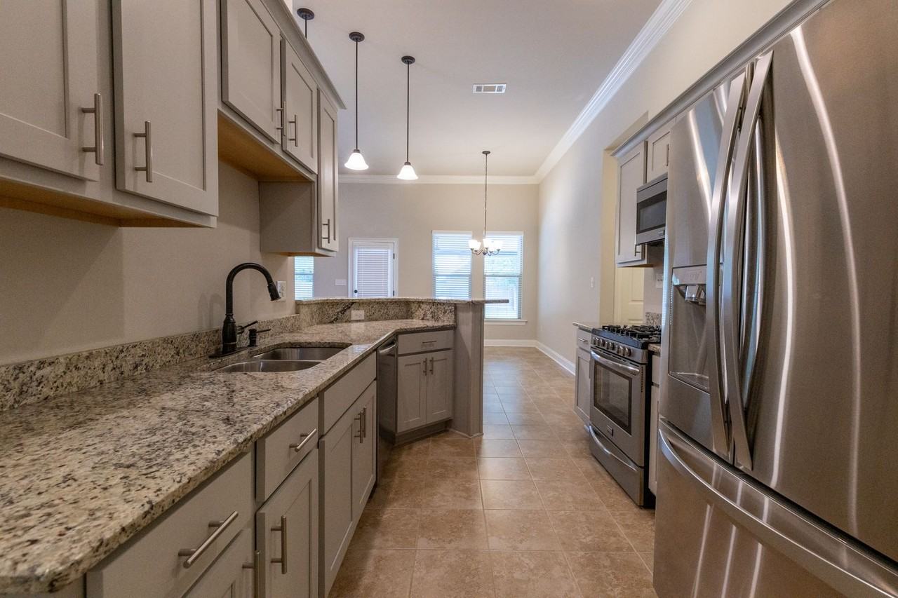 660 Turquoise Dr - Photo 6 of 17