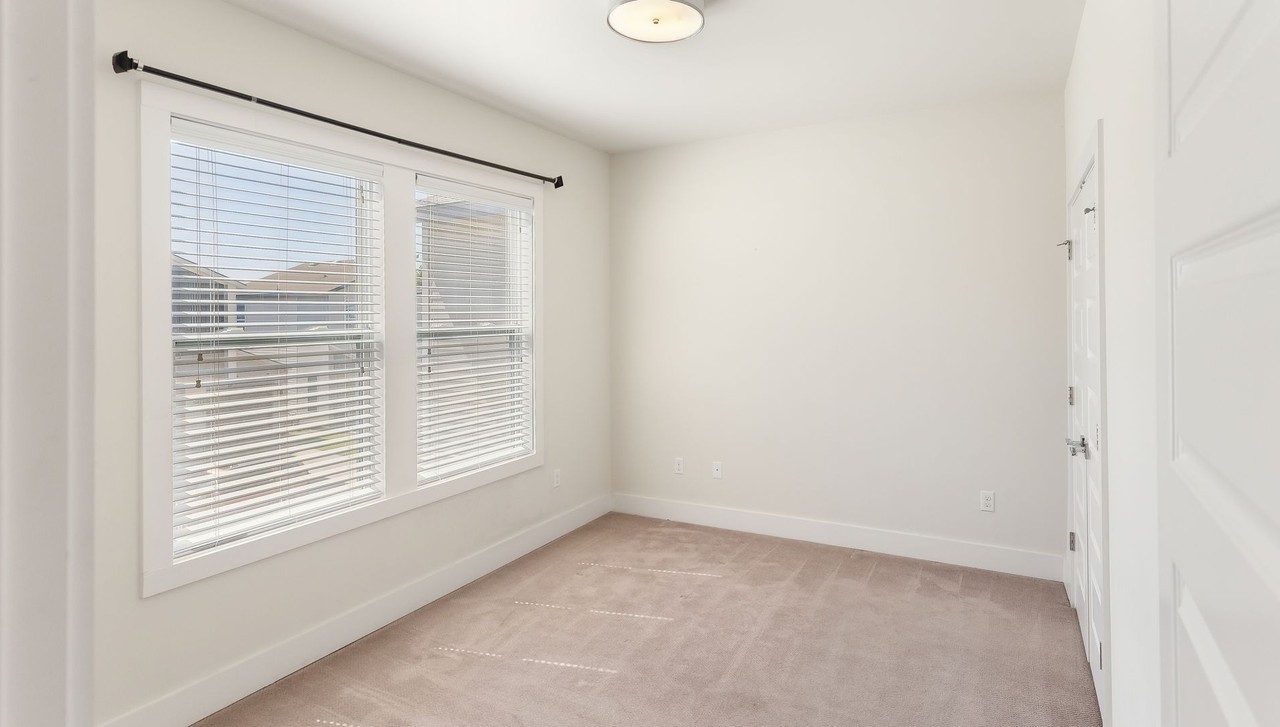 7112 Kodiak Dr - Photo 4 of 12