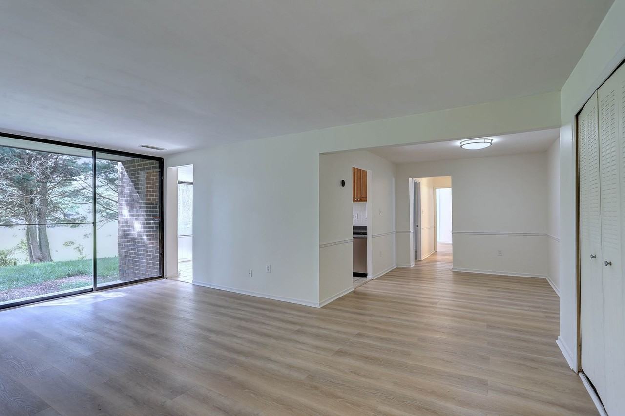 8729 Hayshed Ln - Photo 3 of 30