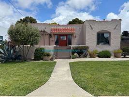featured image of 66 Roosevelt St