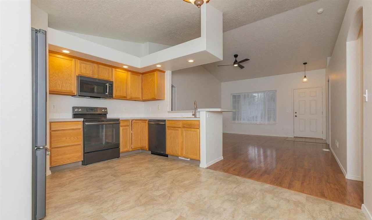 7034 E Canterbury Ln - Photo 3 of 26