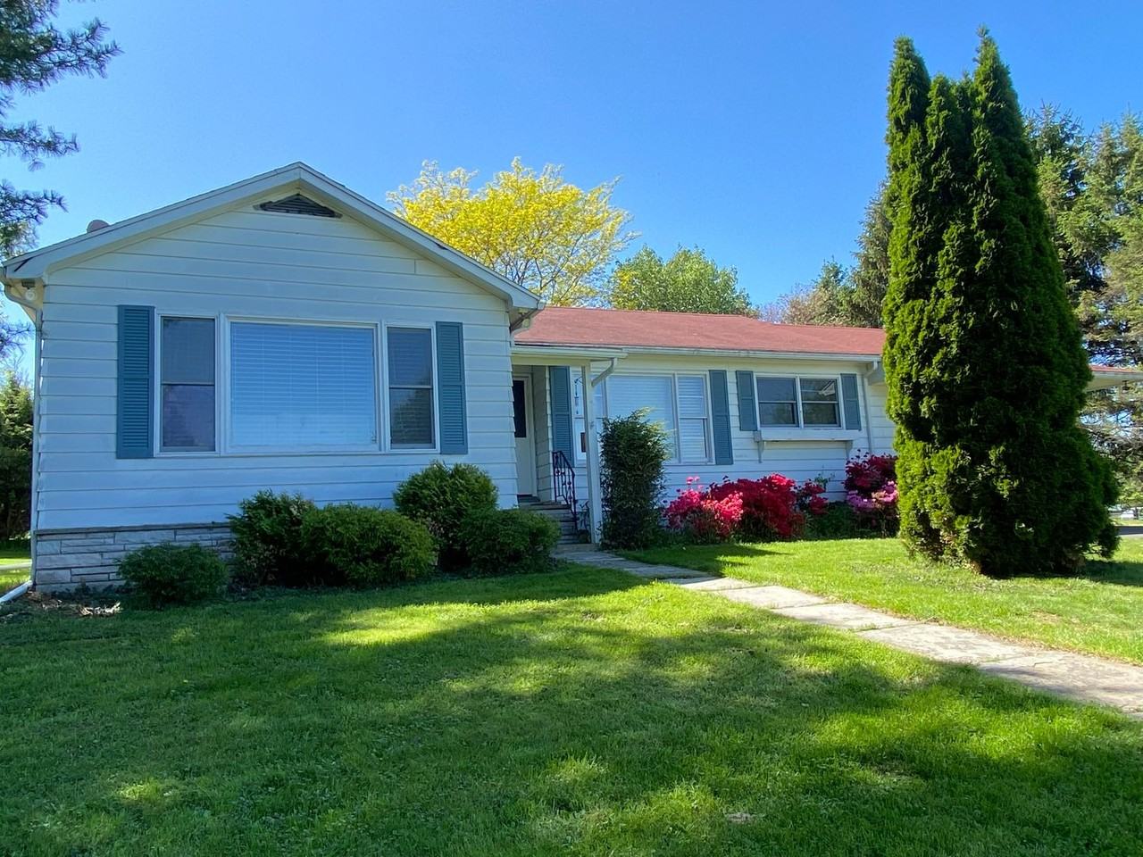 796 Broadway - Photo 2 of 27