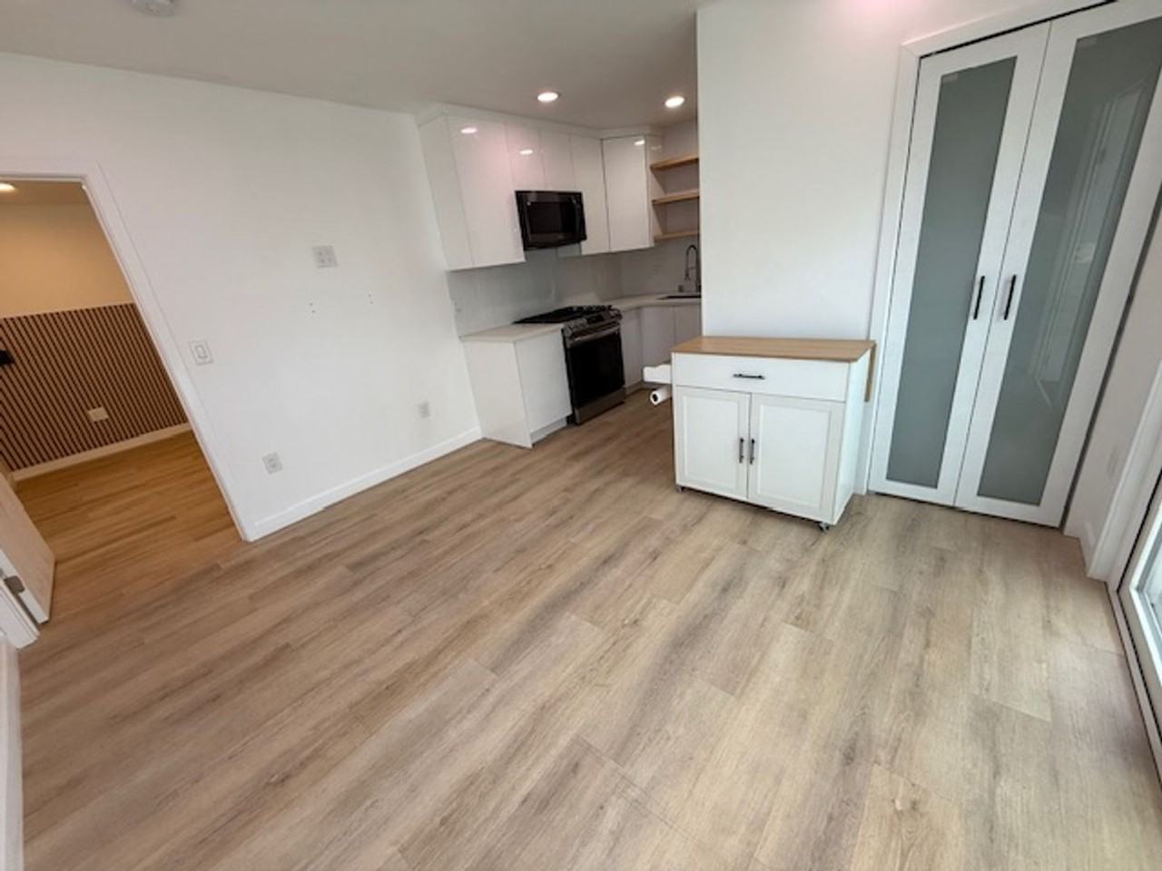 4709 Maybank Ave - Photo 3 of 15