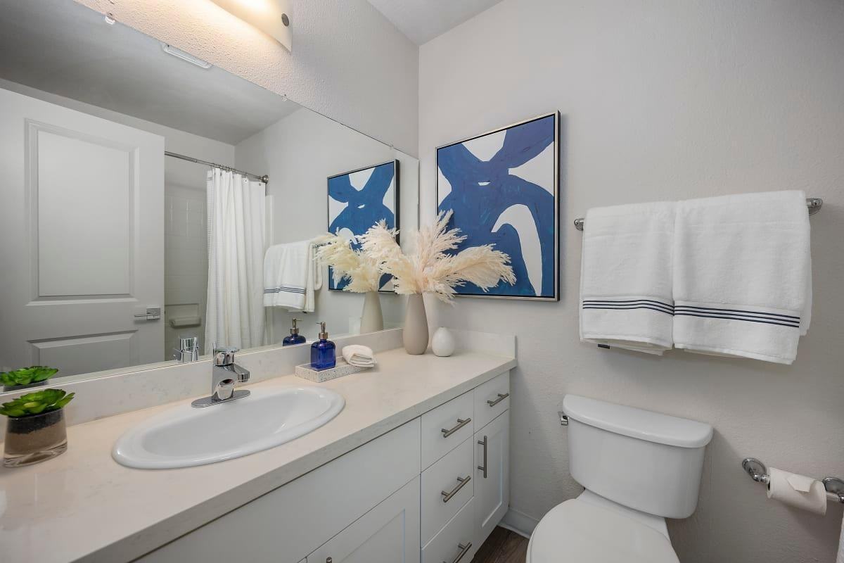 920 Cranbrook Ct - Photo 3 of 12