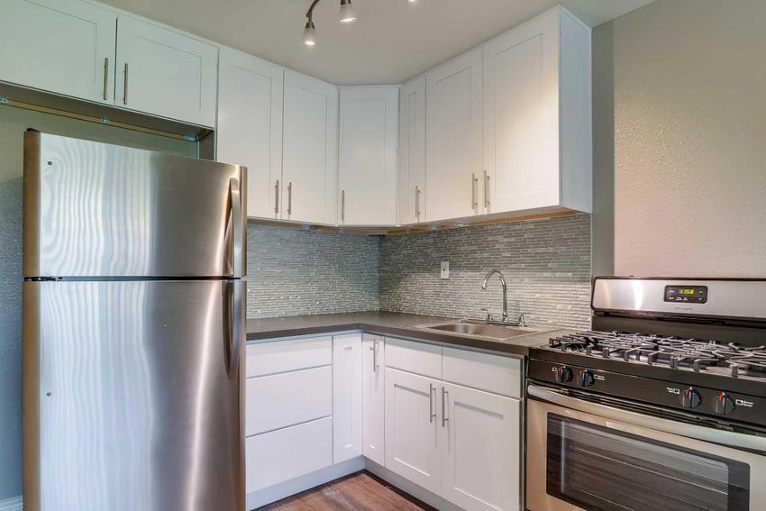 2001 N Rancho Ave - Photo 6 of 11