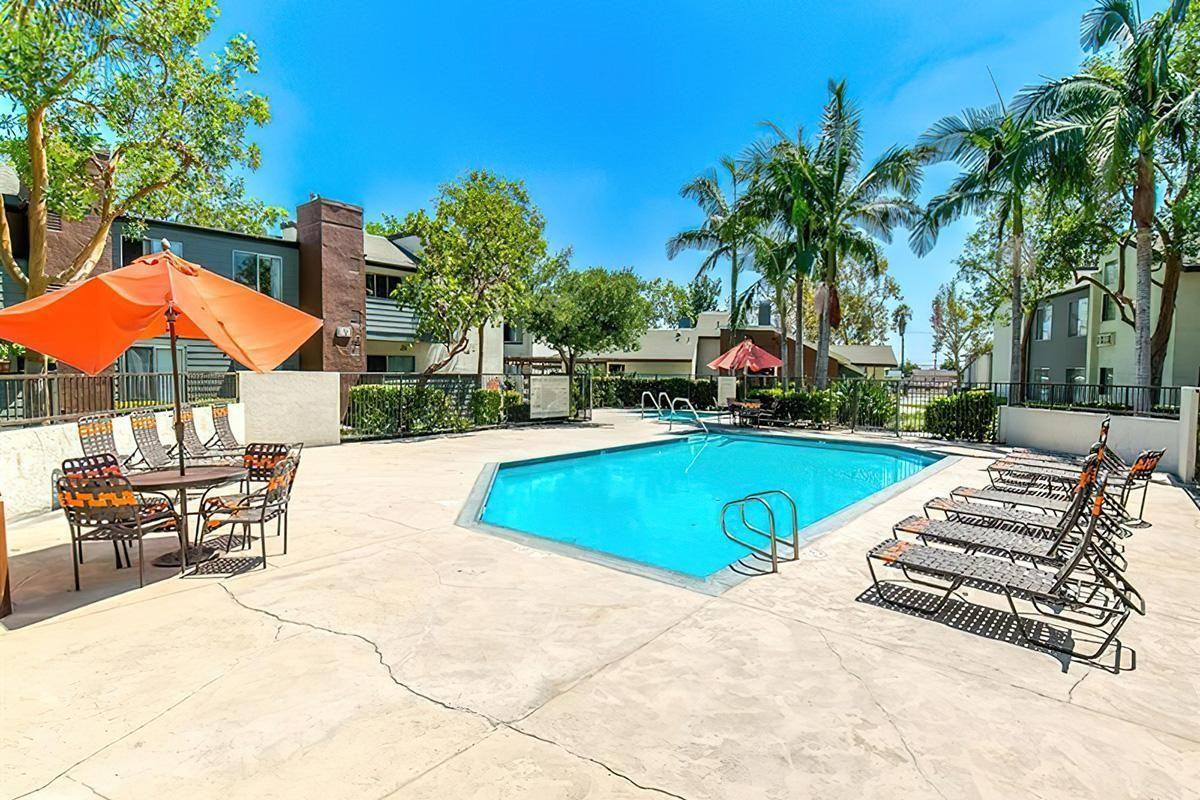 1675 E G St - Photo 7 of 19