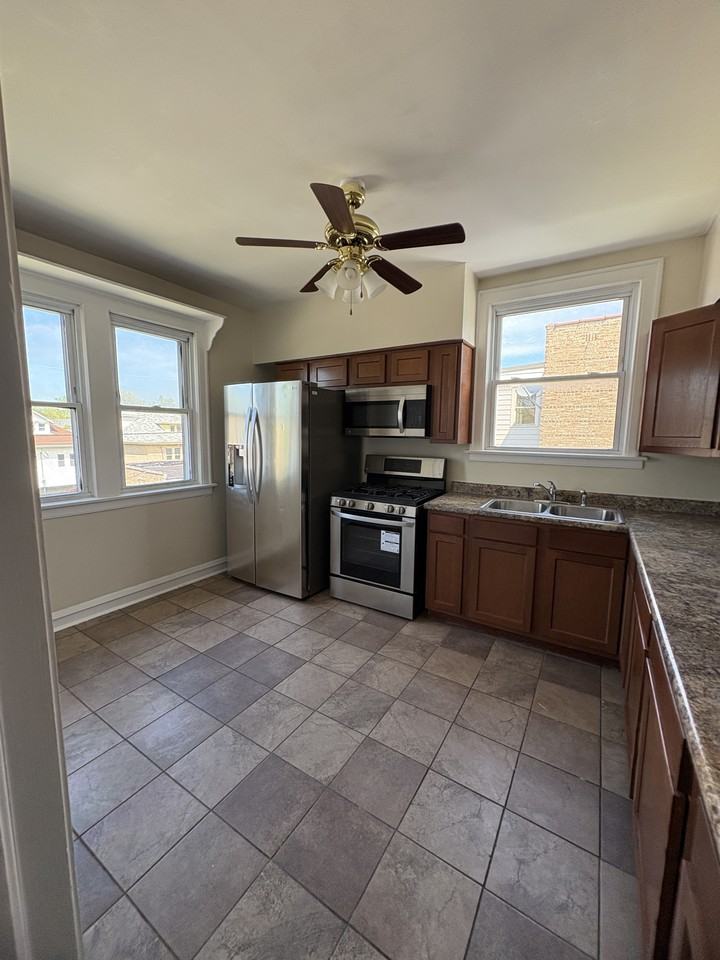 8346 South Marshfield Avenue #1N - Photo 5 of 7