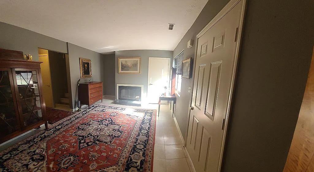 110 Melanie Ln Apt A - Photo 2 of 10