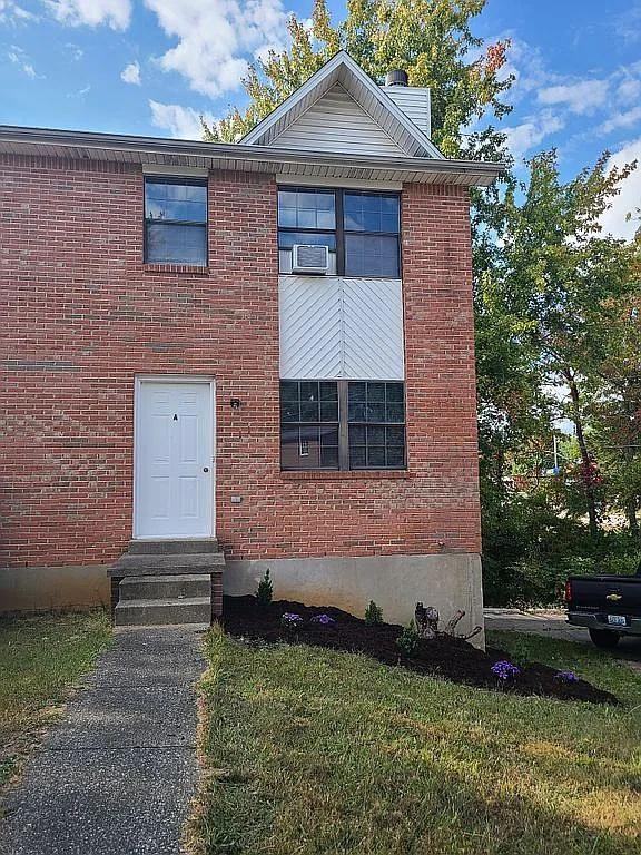 110 Melanie Ln Apt A - Photo 3 of 10