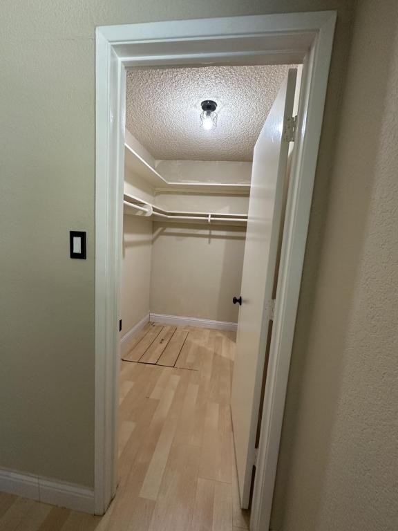 6601 Lindbrook Way - Photo 4 of 27