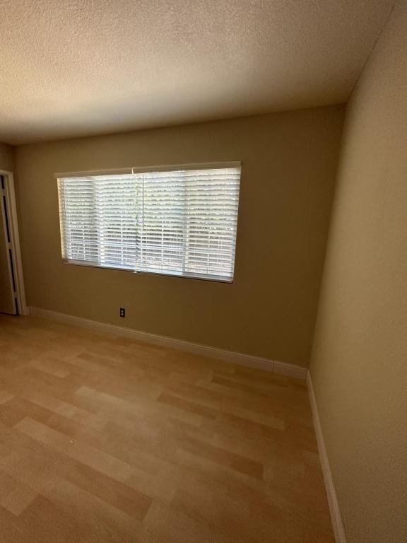 6601 Lindbrook Way - Photo 6 of 27