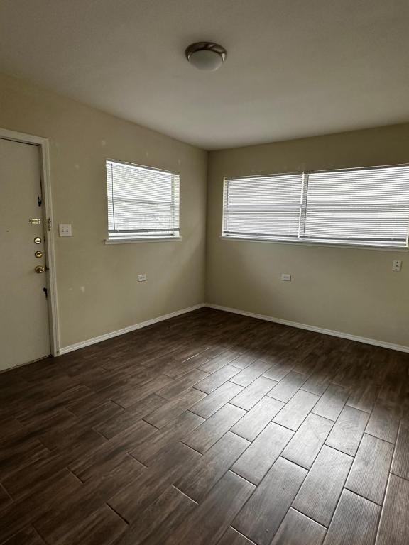802C S Texas Blvd - Photo 2 of 9