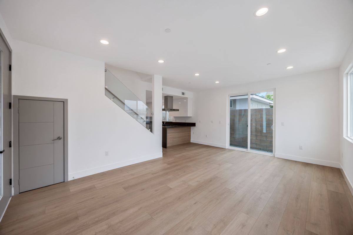 12671 9th St - Photo 3 of 22