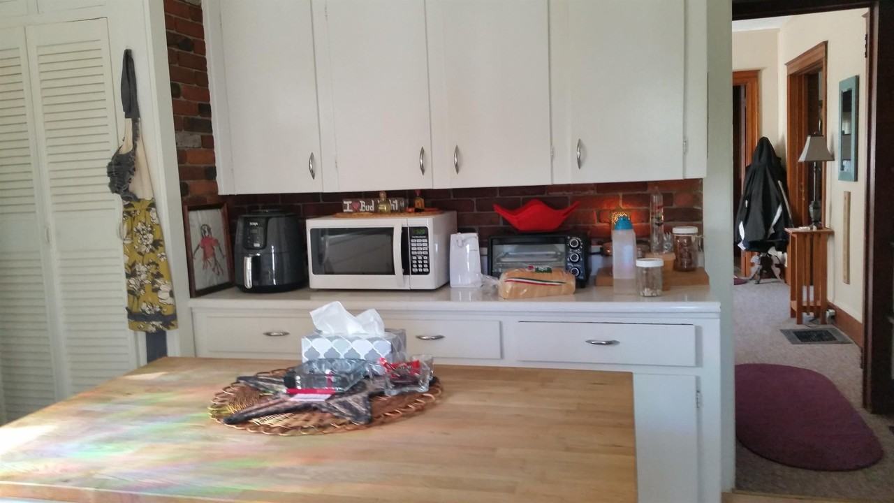 58 E Main St - Photo 3 of 11