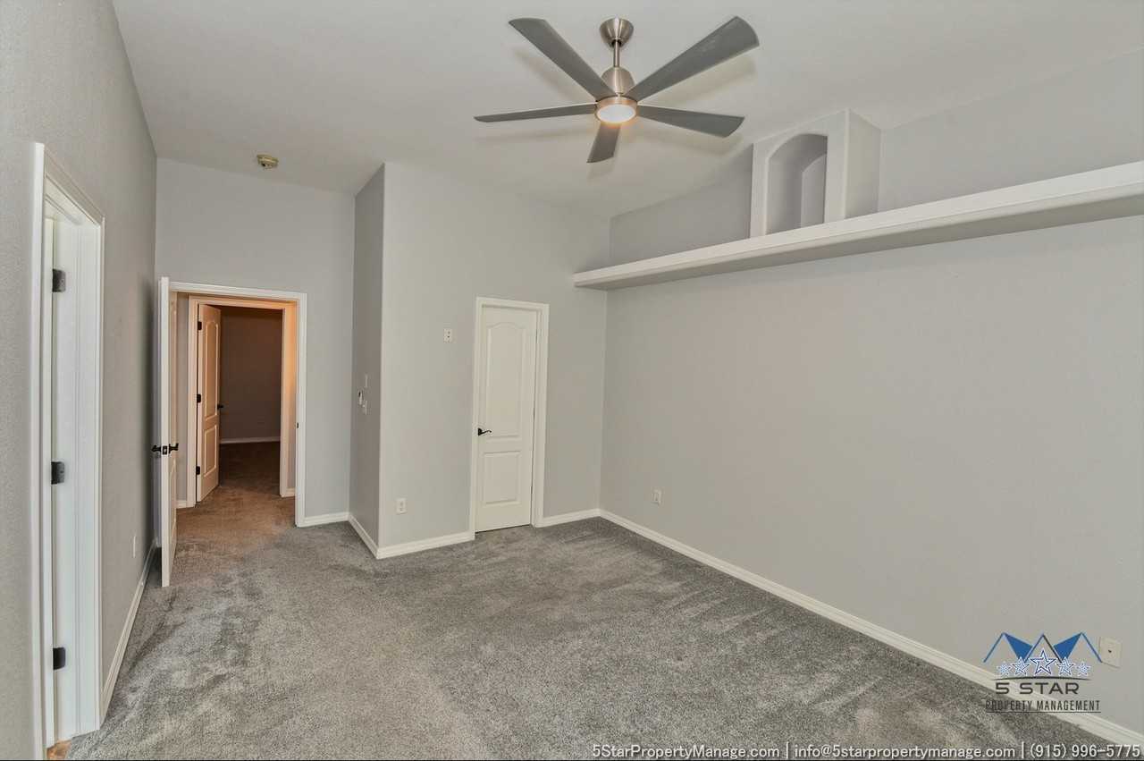 11651 Dos Palmas Dr #A - Photo 5 of 41