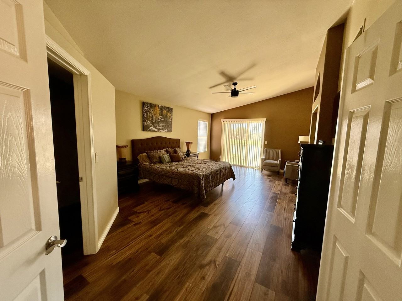 18882 N 77th Ave - Photo 4 of 21