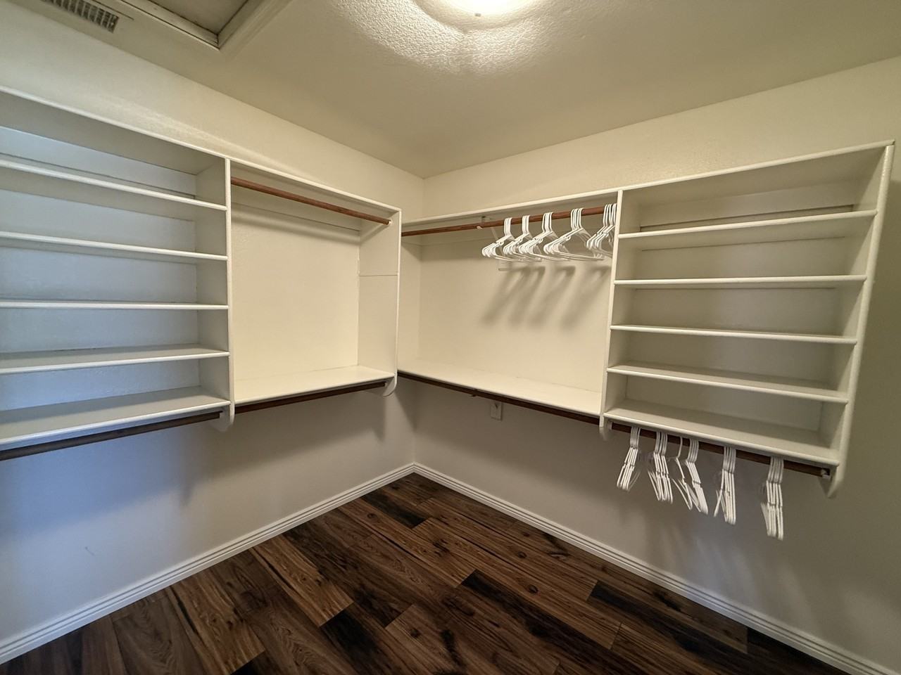 18882 N 77th Ave - Photo 5 of 21