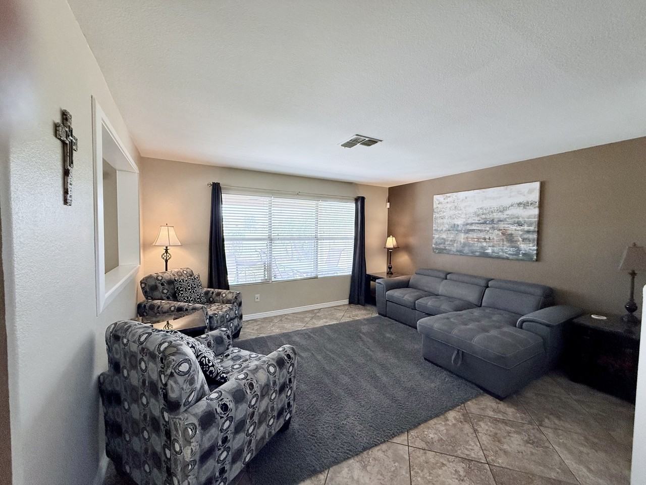 18882 N 77th Ave - Photo 5 of 21