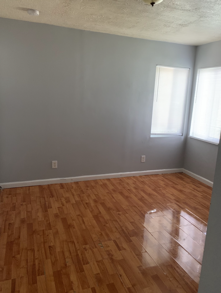 1029 Old Orchard Ave #3 - Photo 3 of 8