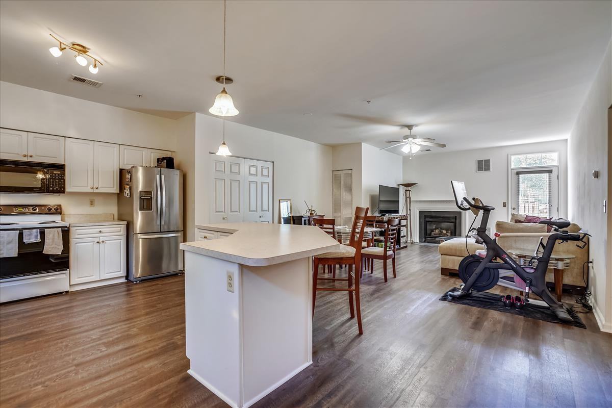 1968 Pawlet Dr #1 - Photo 2 of 38