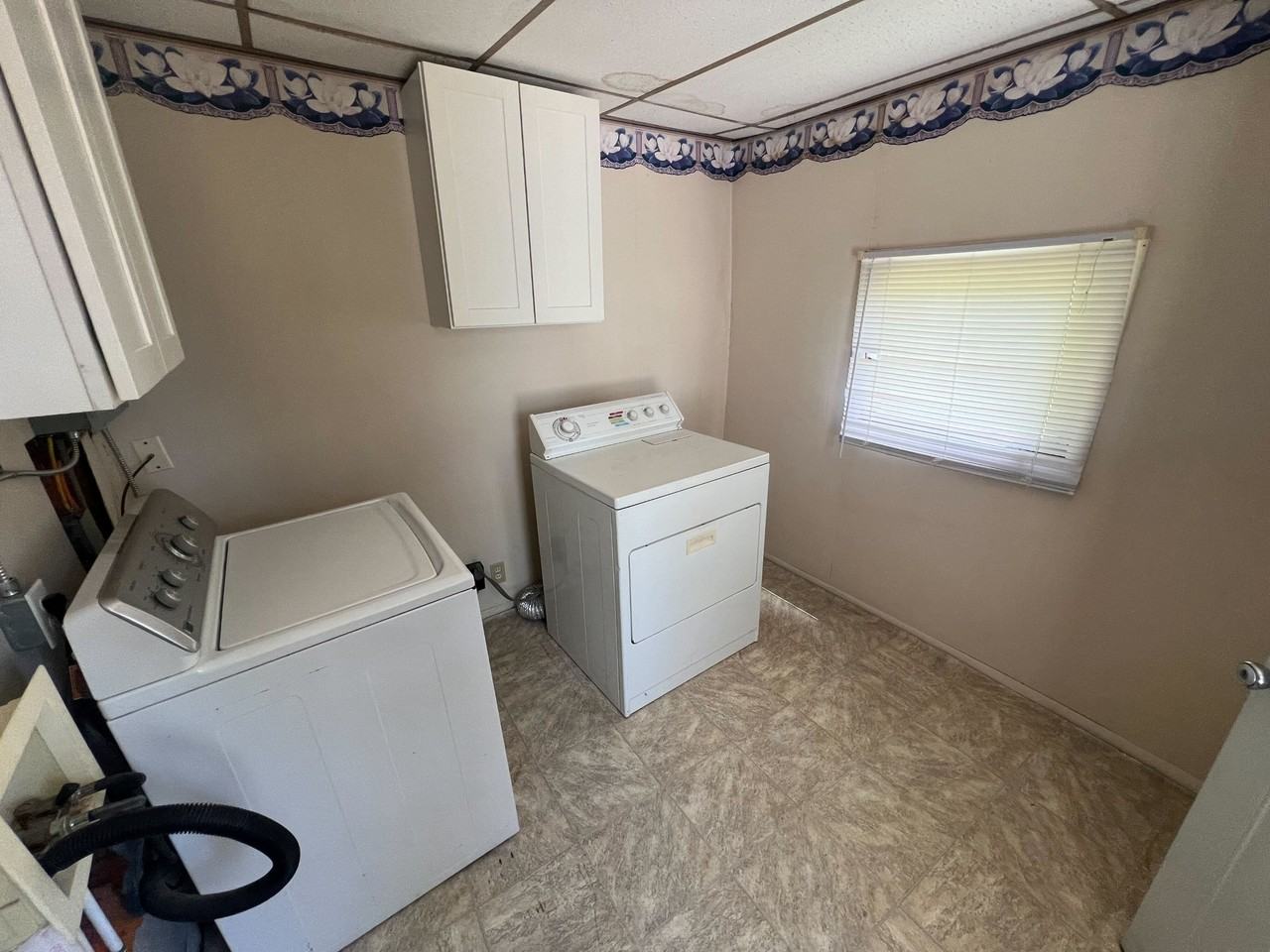 310 S Simon St #2 - Photo 2 of 13