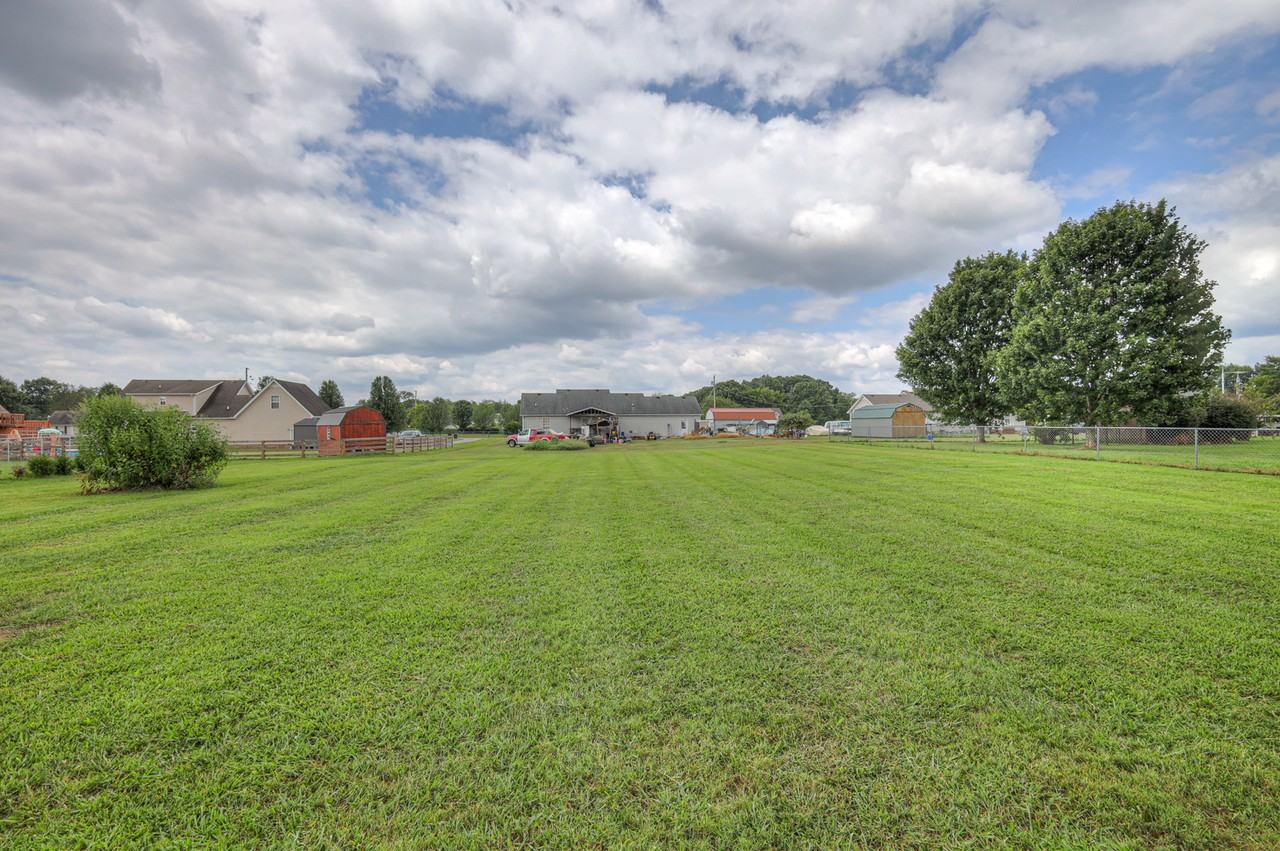 119 Broomsage Cir - Photo 2 of 15