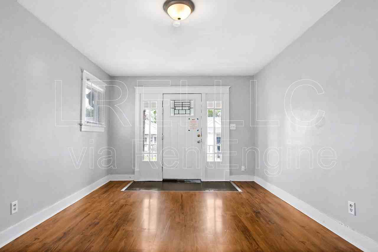 3936 Rankin St - Photo 2 of 14