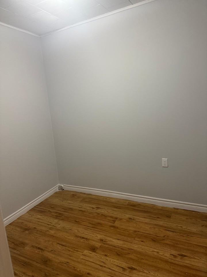 129 Main St - Photo 3 of 8