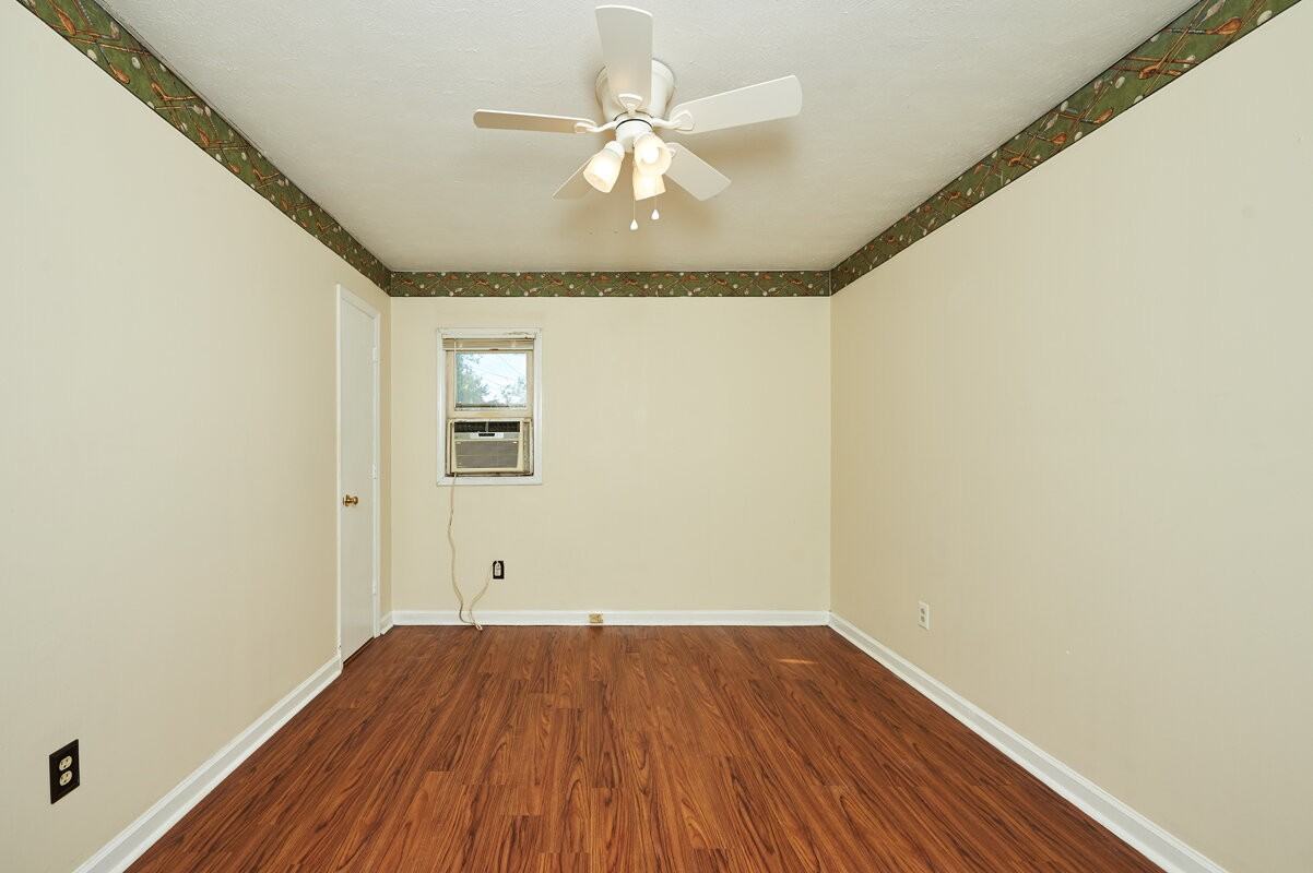 212 E Hillcrest Dr - Photo 5 of 6