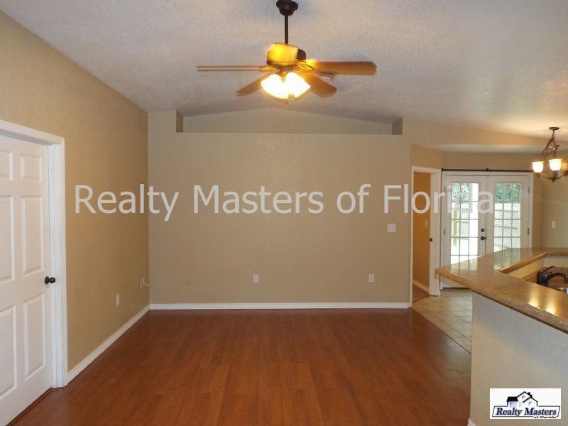 416 Bremen Ave - Photo 3 of 21